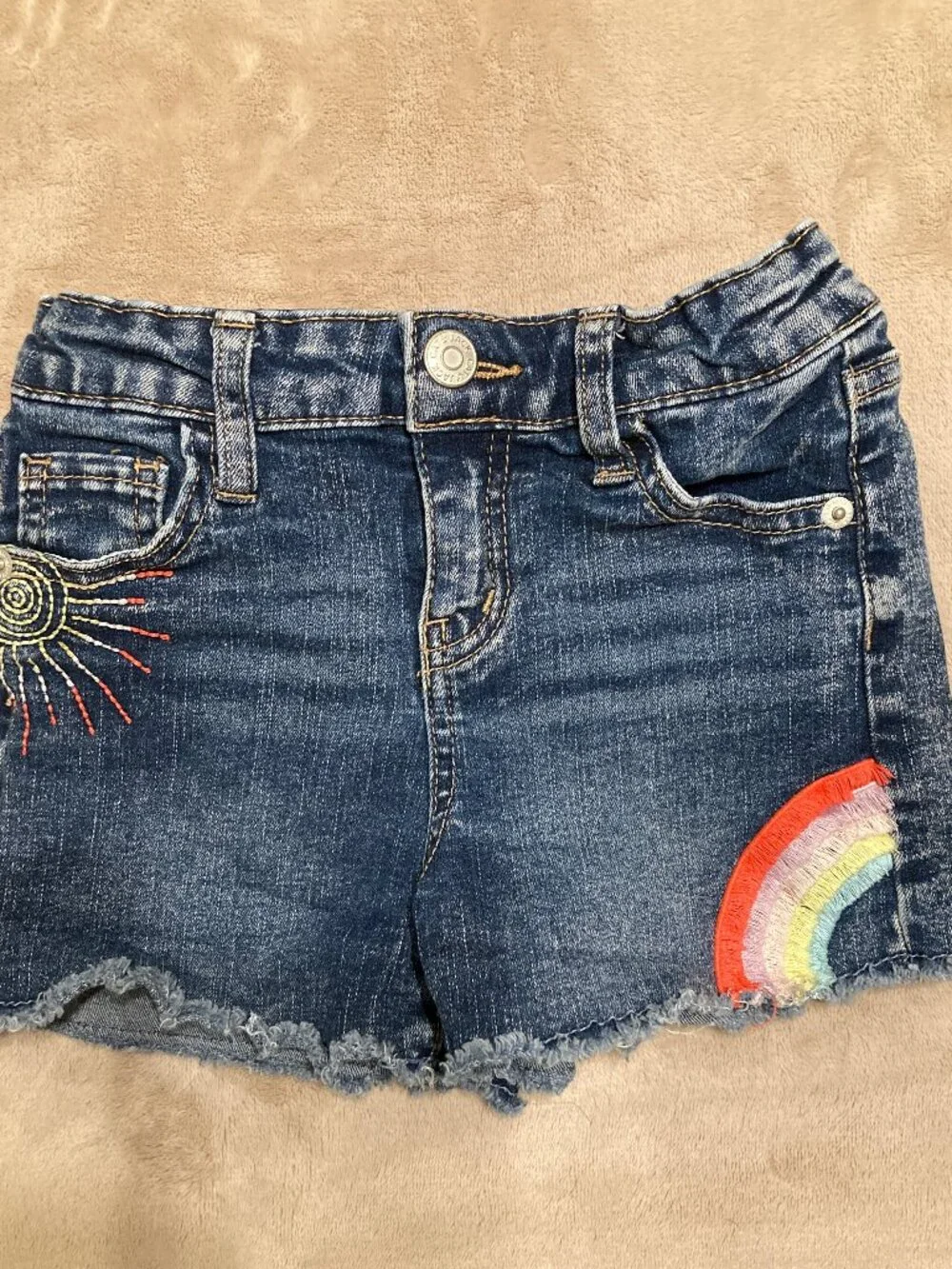 Cat & Jack Girls Denim Jean Shorts Cute Graphics Size S (6/6X) Like New!